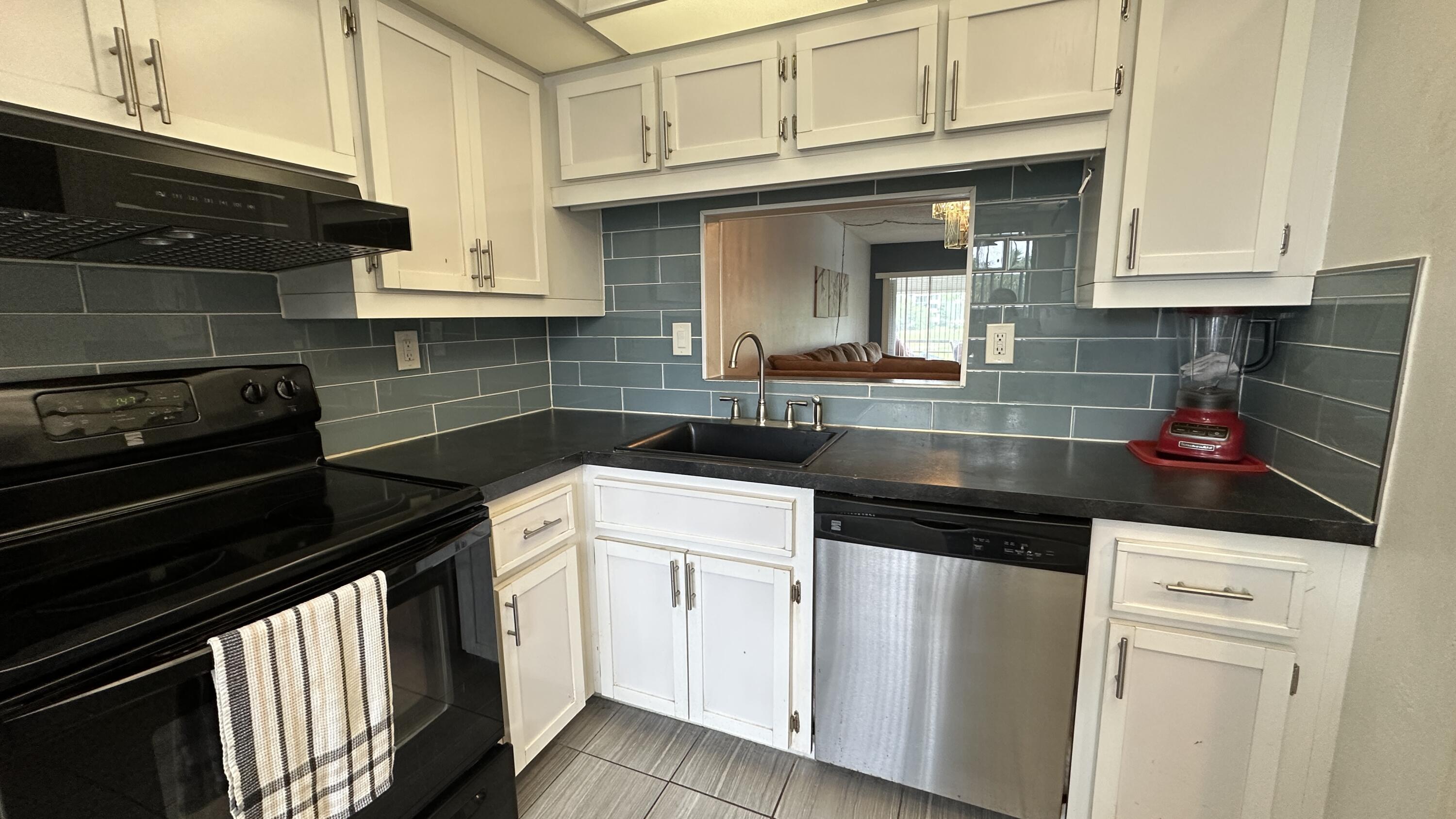 3601 Inverrary Drive 206