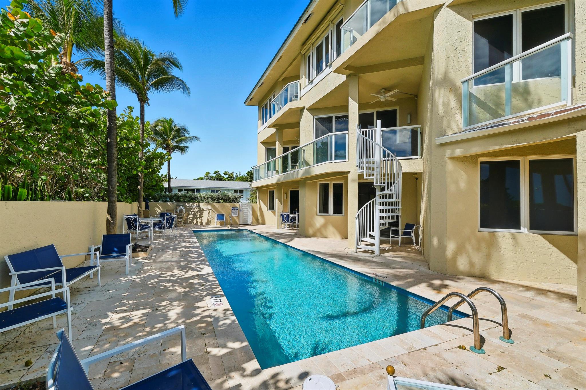 Pelican Beach Condos - Residential Lease