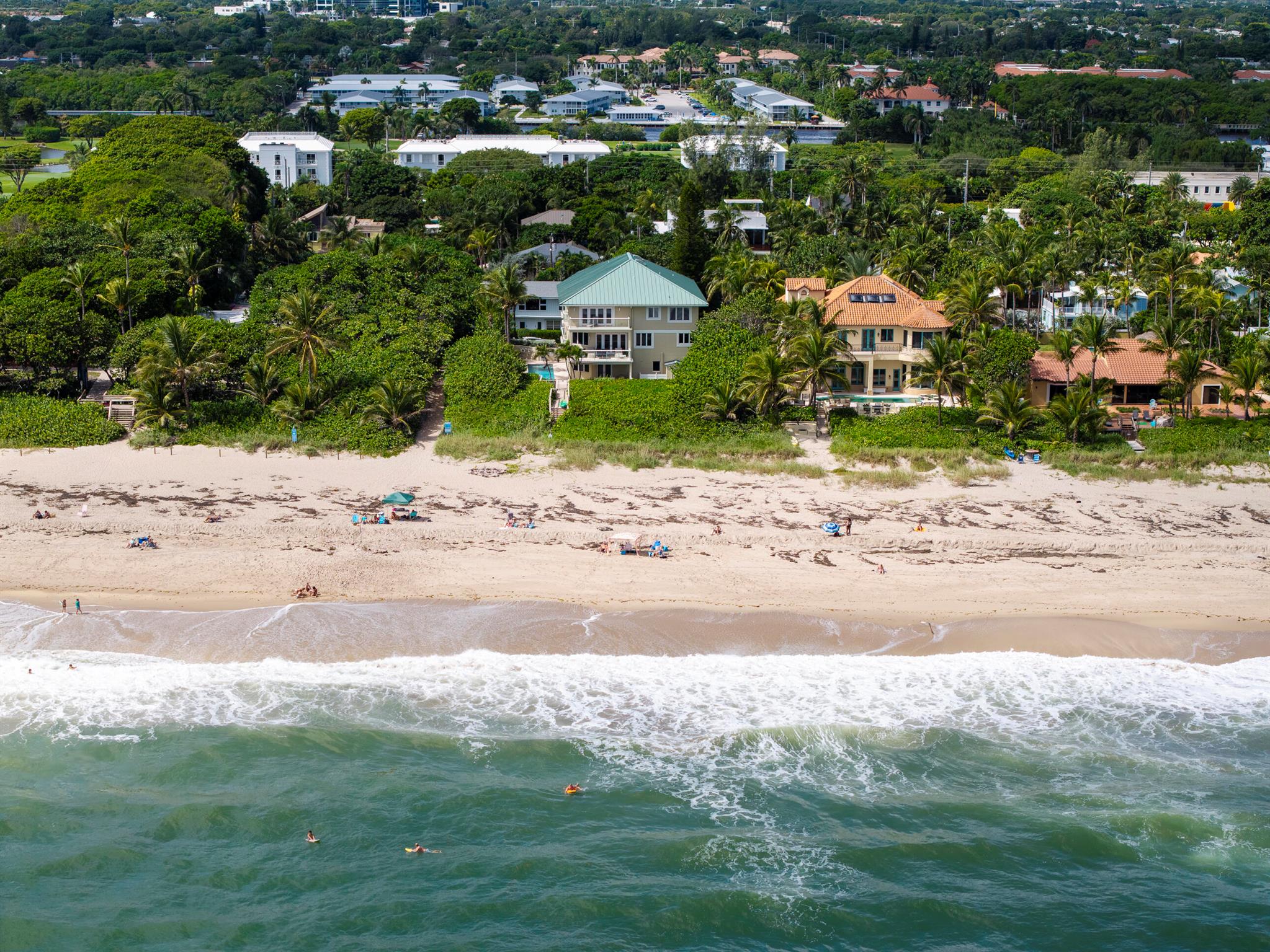 Pelican Beach Condos - Residential Lease