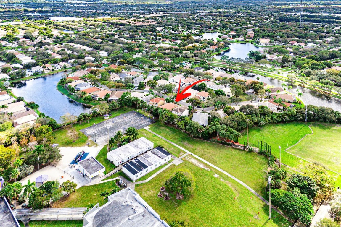 Regency Lakes At Coconut - Residential