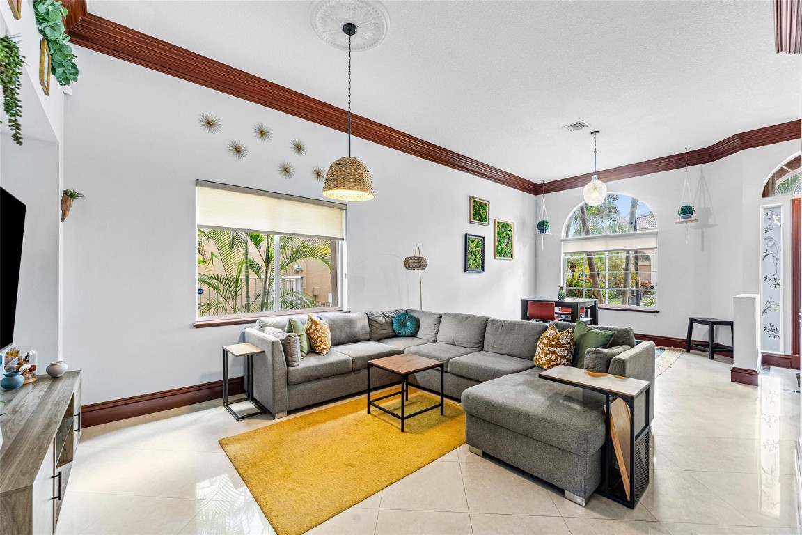 Regency Lakes At Coconut - Residential