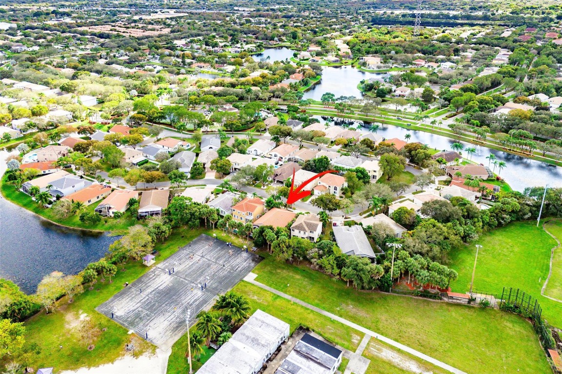 Regency Lakes At Coconut - Residential