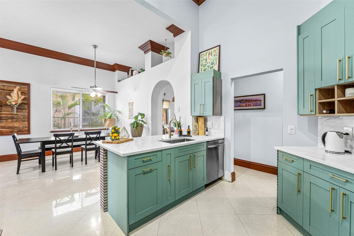 Regency Lakes At Coconut - Residential