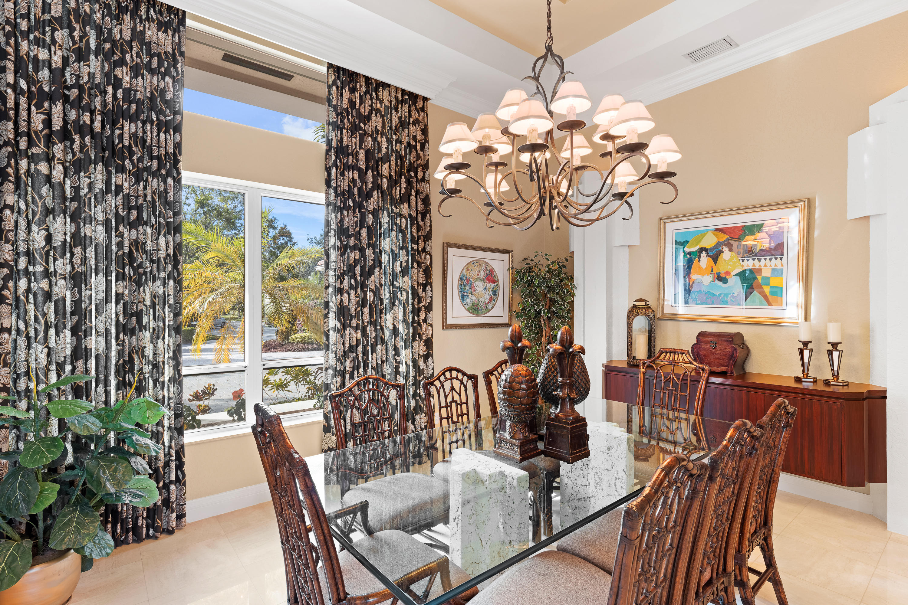 ADMIRALS COVE - Residential