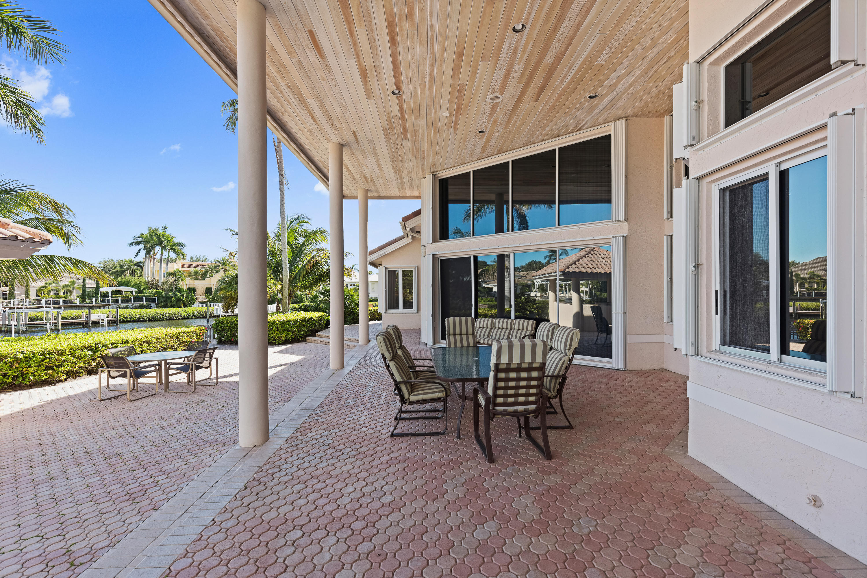 ADMIRALS COVE - Residential