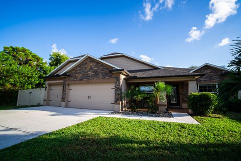 A home in Port St Lucie