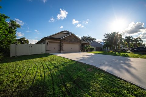 A home in Port St Lucie