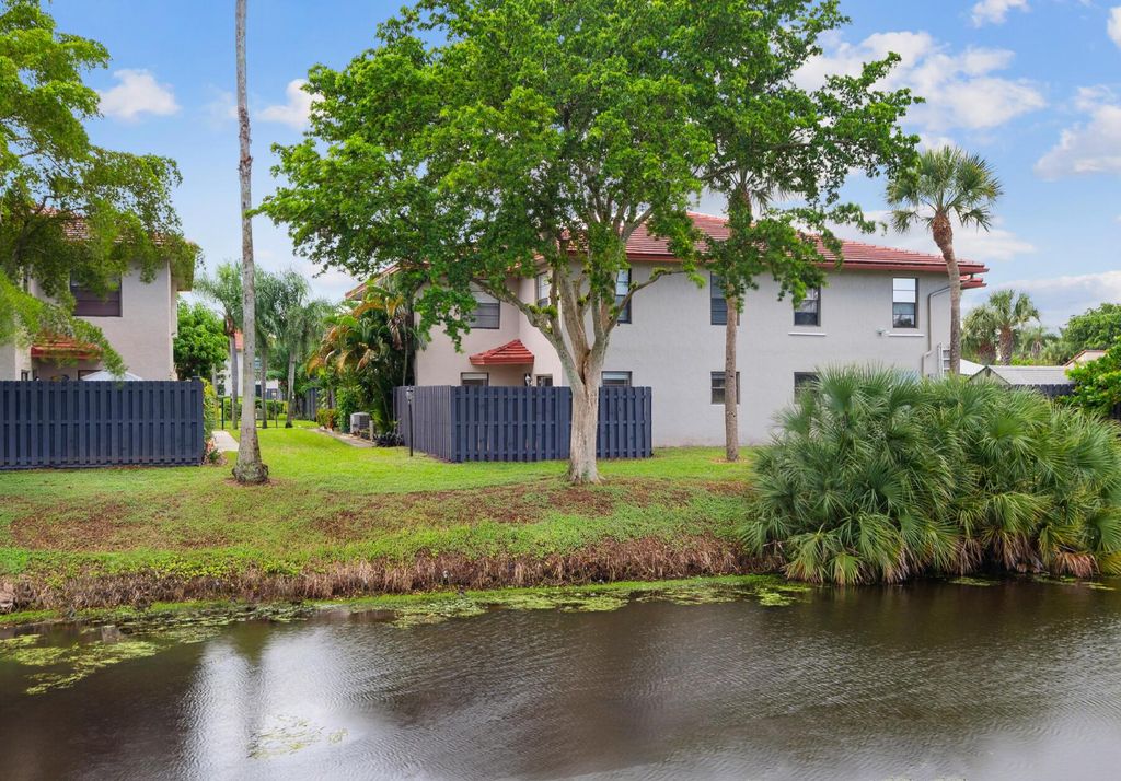 Photo of 1465 SW 25th Avenue #B, Boynton Beach, FL 33426 (MLS # R10922989)