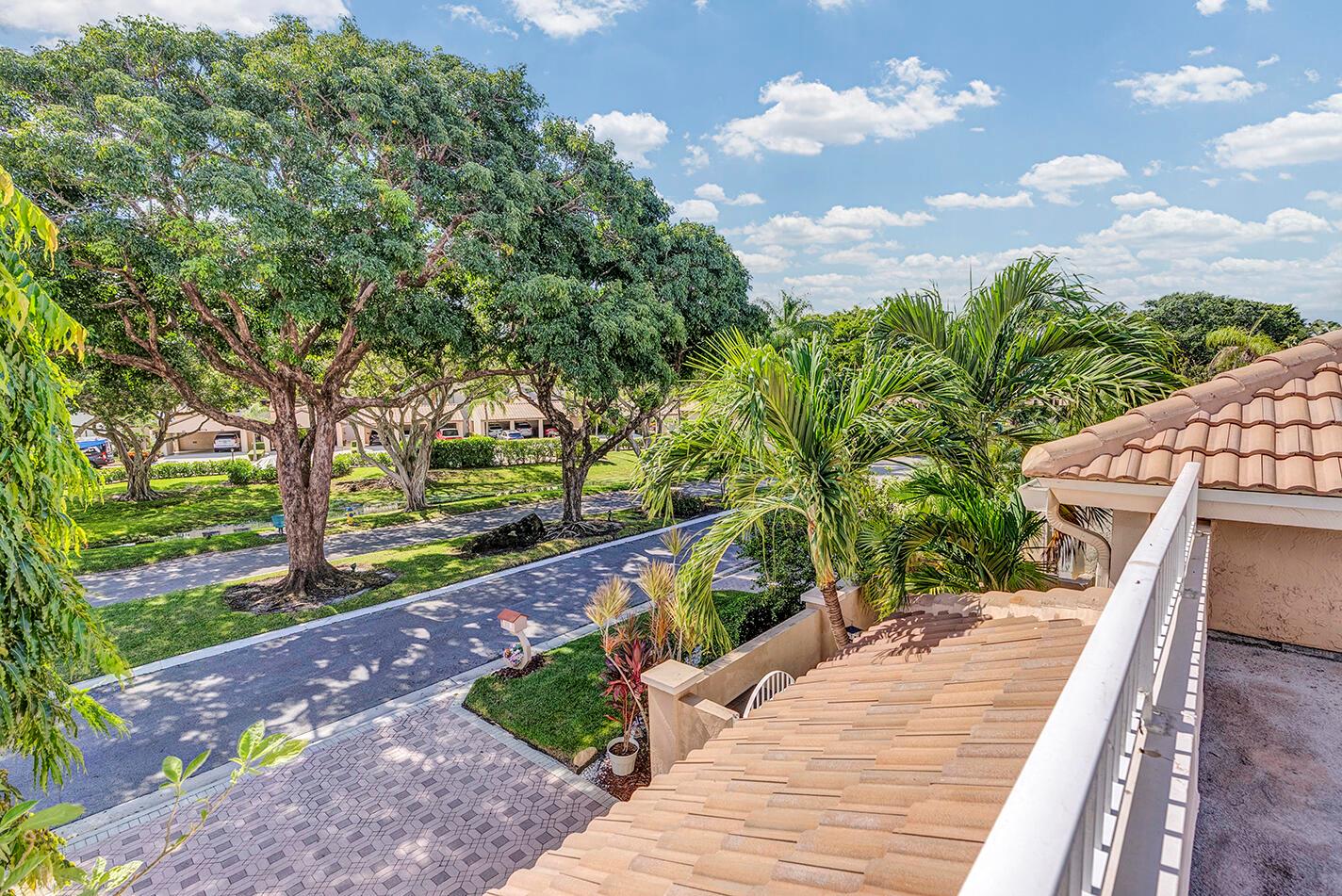 PELICAN HARBOR PH 4 - Residential
