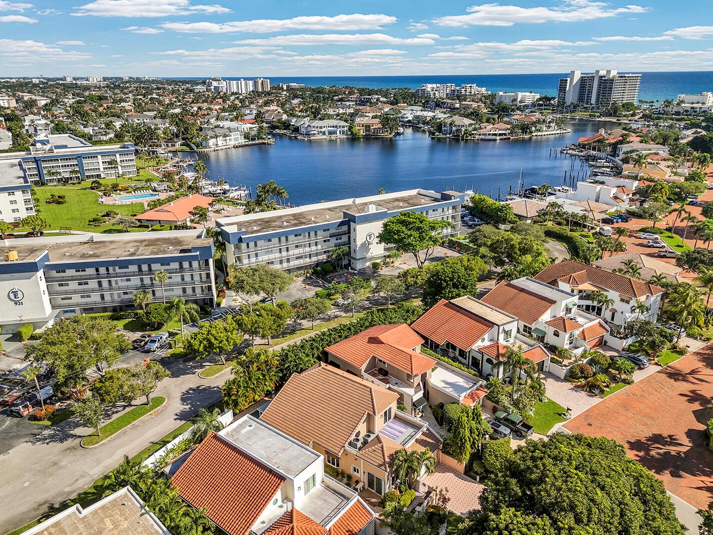 PELICAN HARBOR PH 4 - Residential
