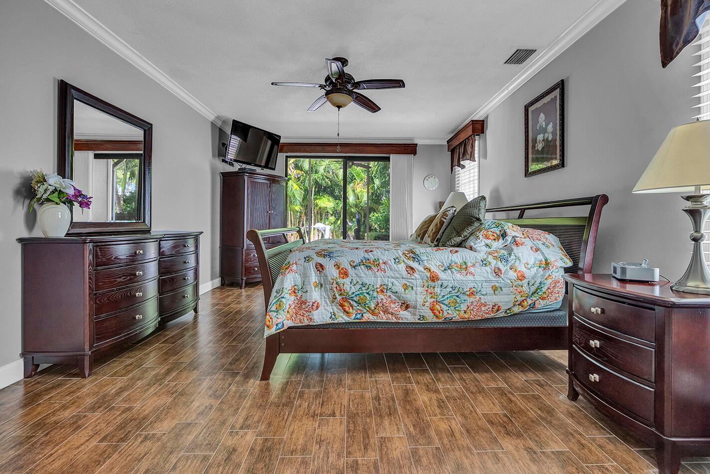 PELICAN HARBOR PH 4 - Residential