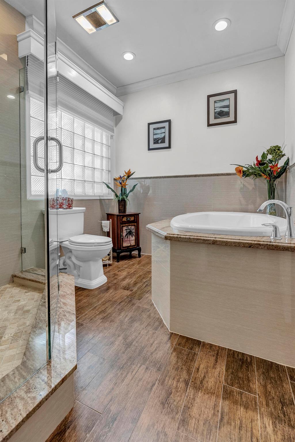 PELICAN HARBOR PH 4 - Residential