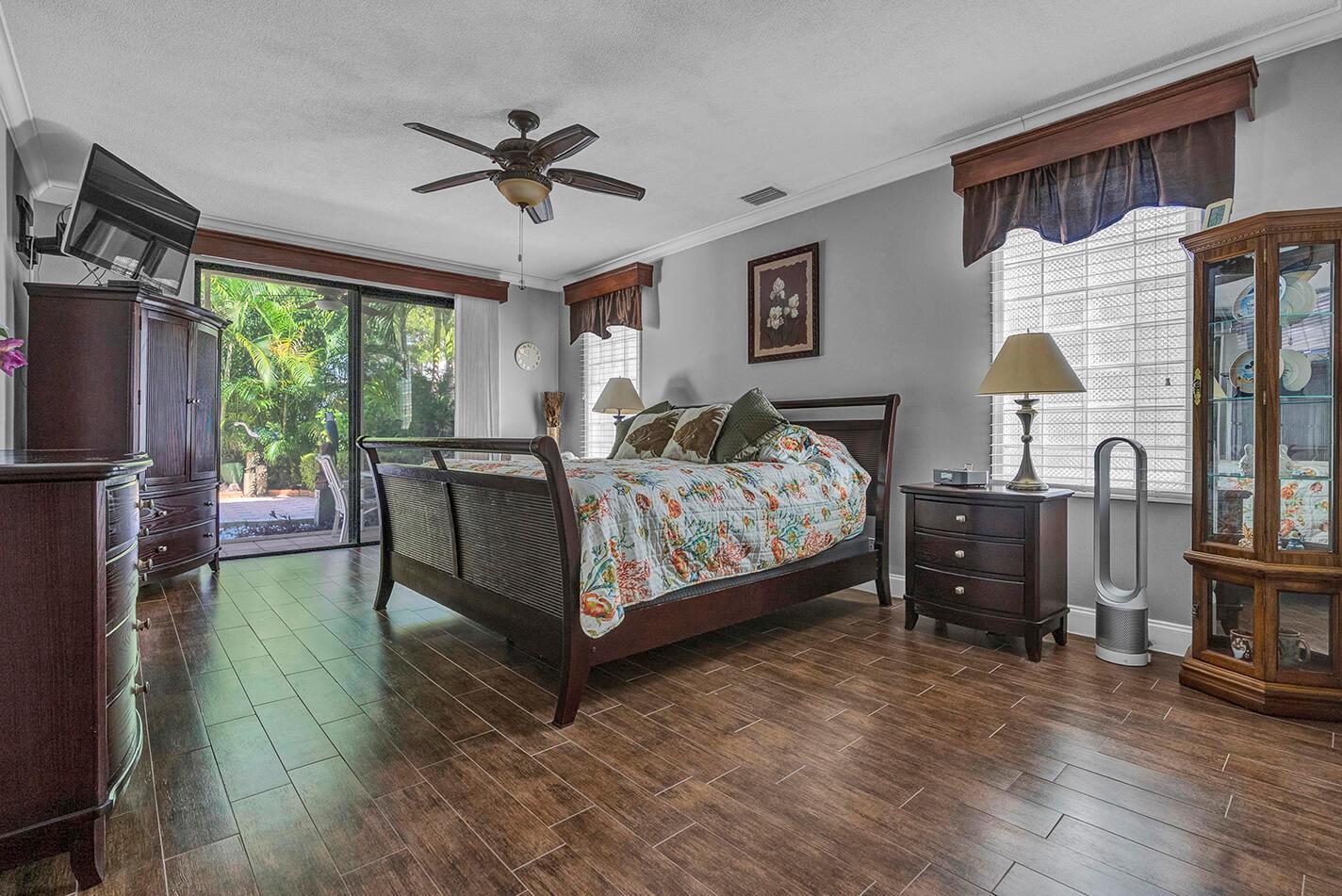PELICAN HARBOR PH 4 - Residential