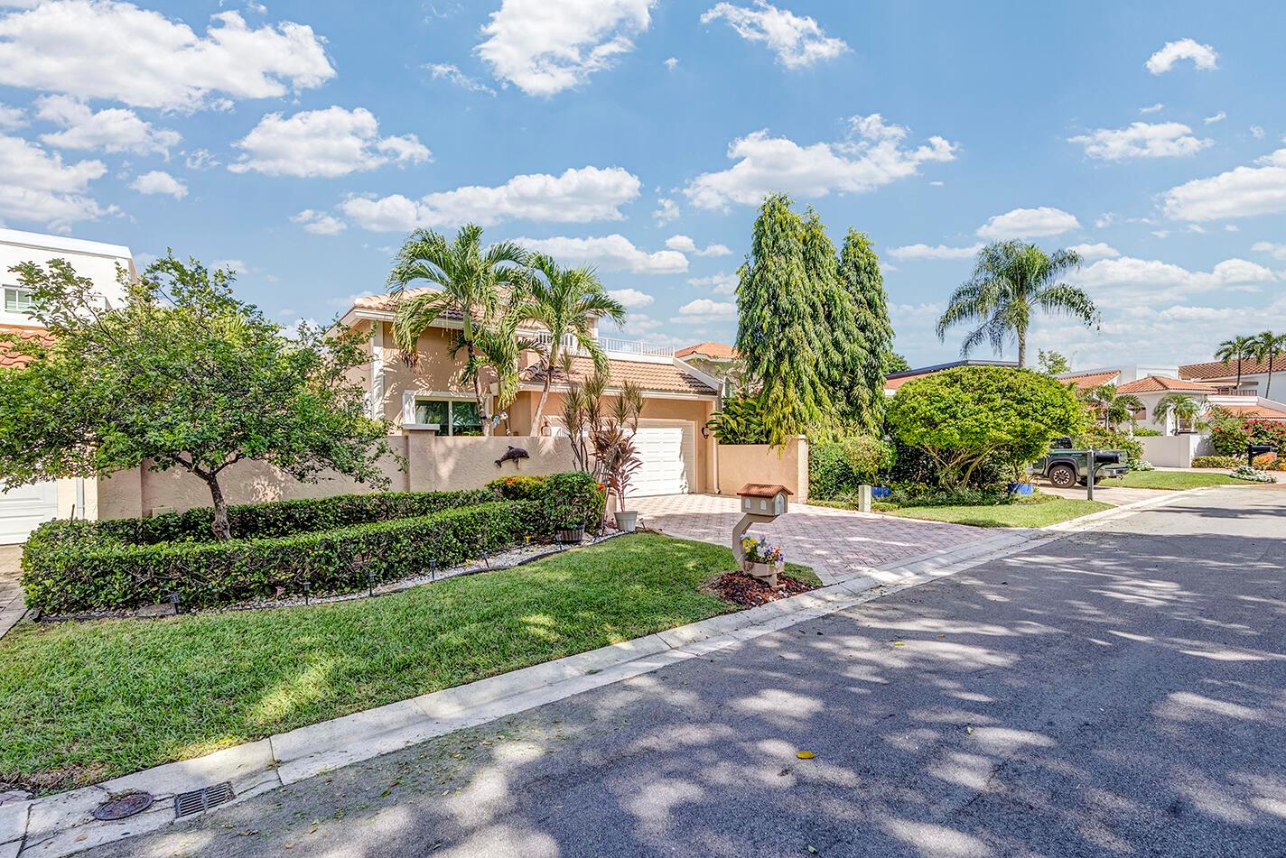 PELICAN HARBOR PH 4 - Residential