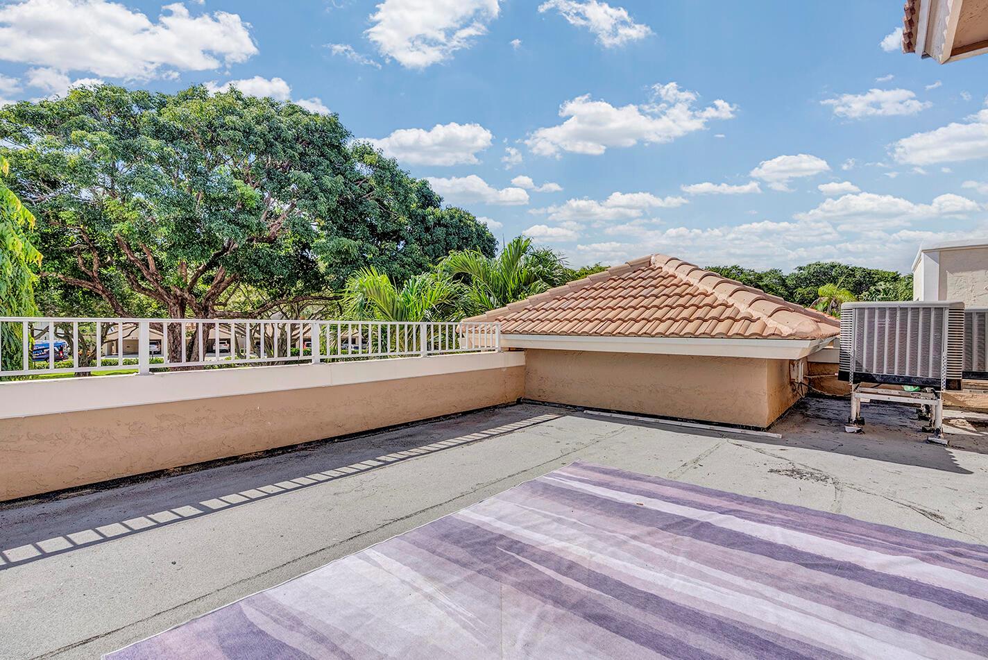PELICAN HARBOR PH 4 - Residential