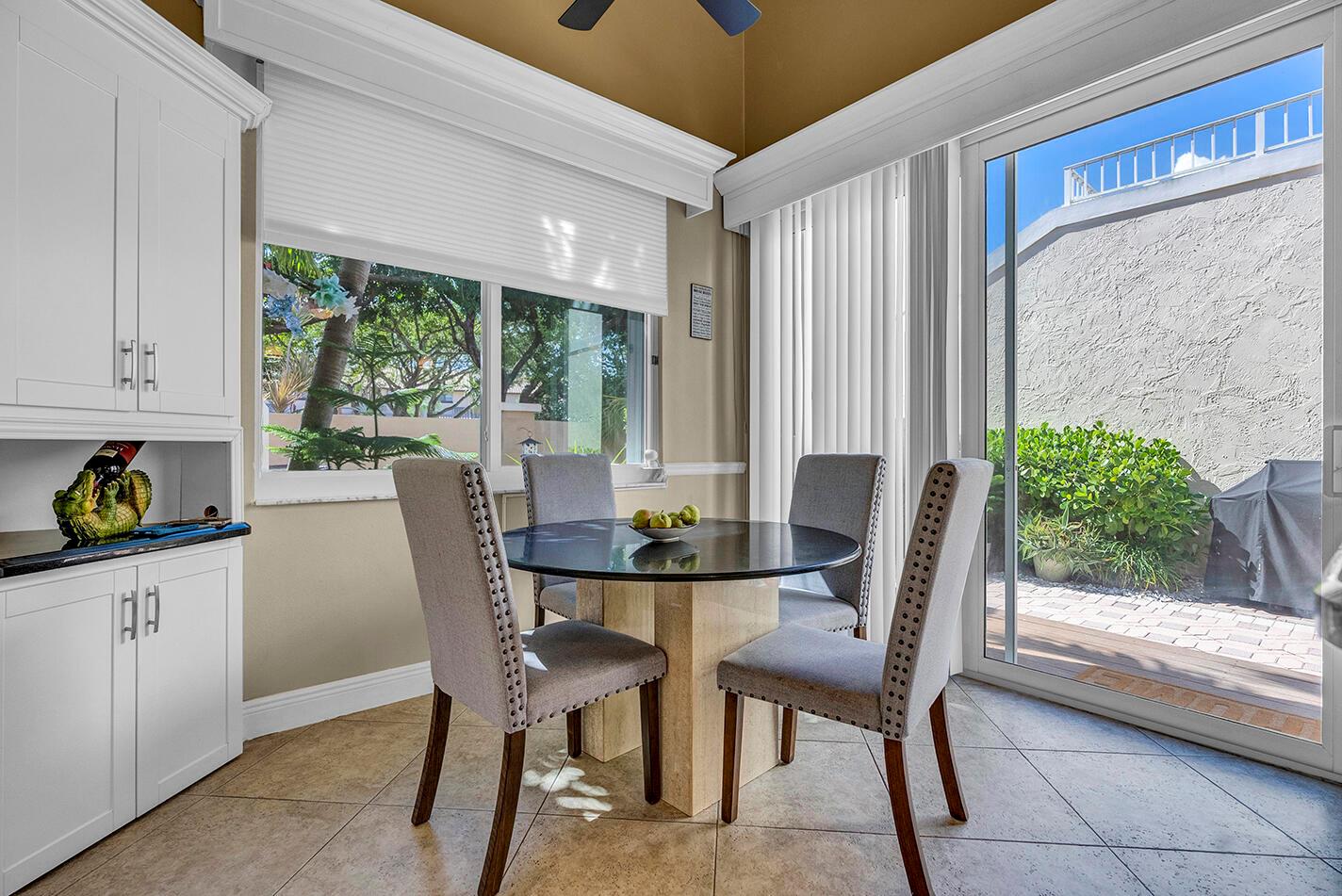 PELICAN HARBOR PH 4 - Residential