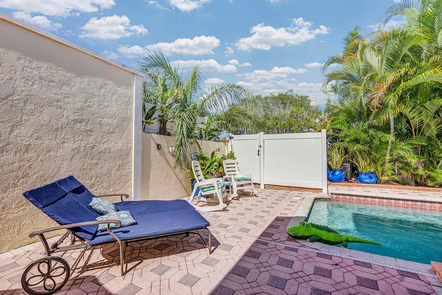 PELICAN HARBOR PH 4 - Residential