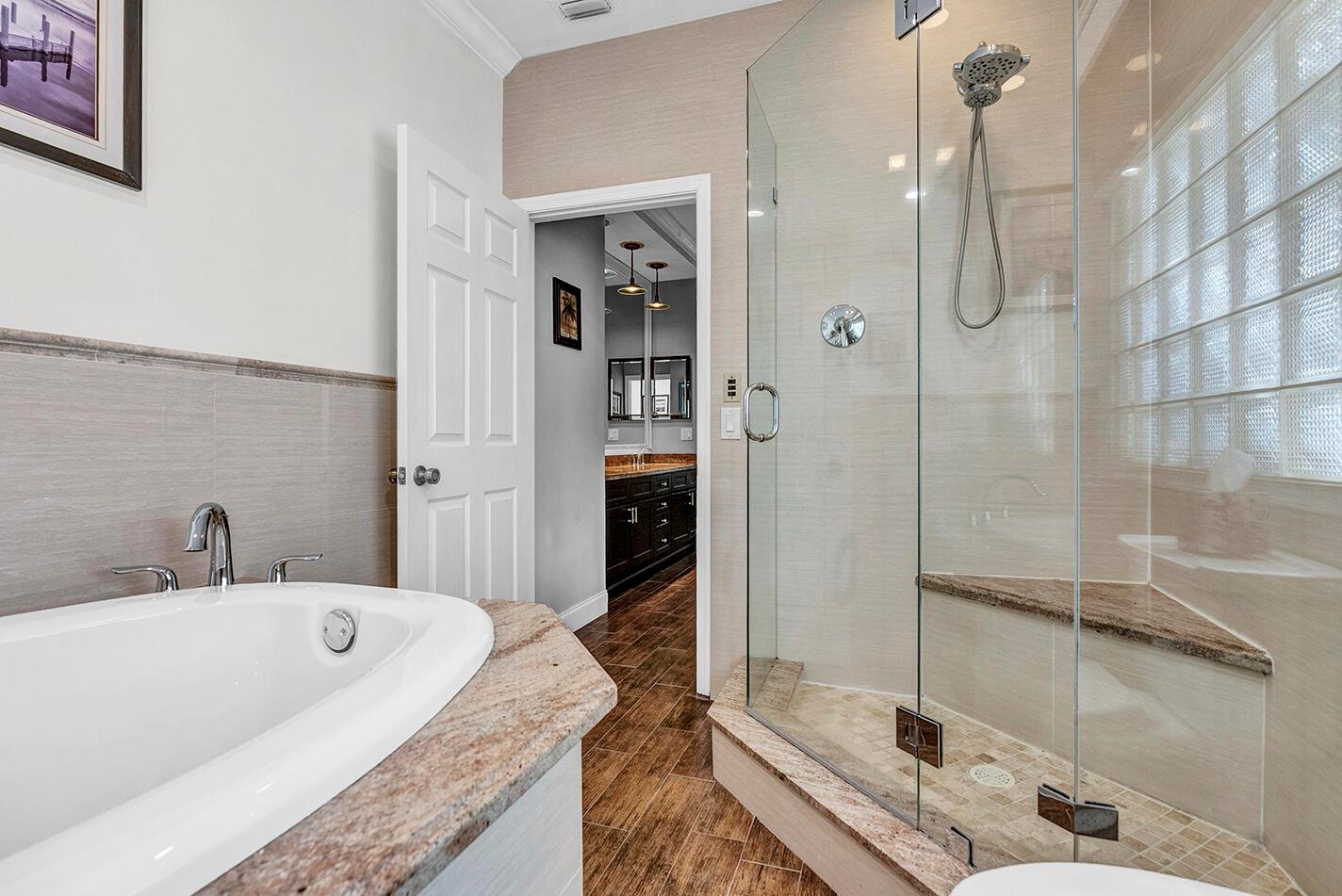 PELICAN HARBOR PH 4 - Residential