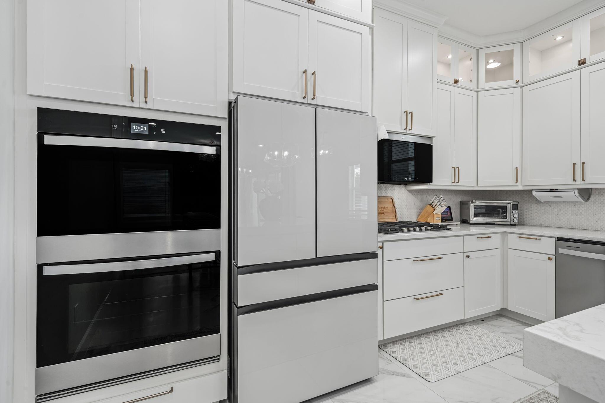 ORCHARDS OF WESTLAKE - Residential