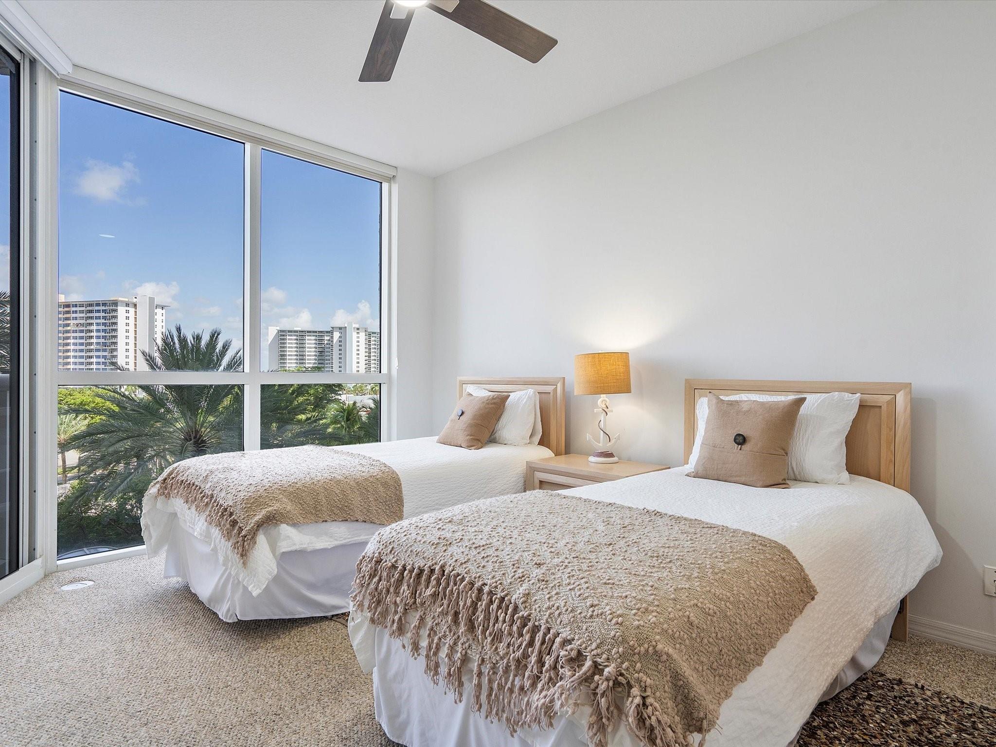 L'HERMITAGE II CONDO - Residential Lease