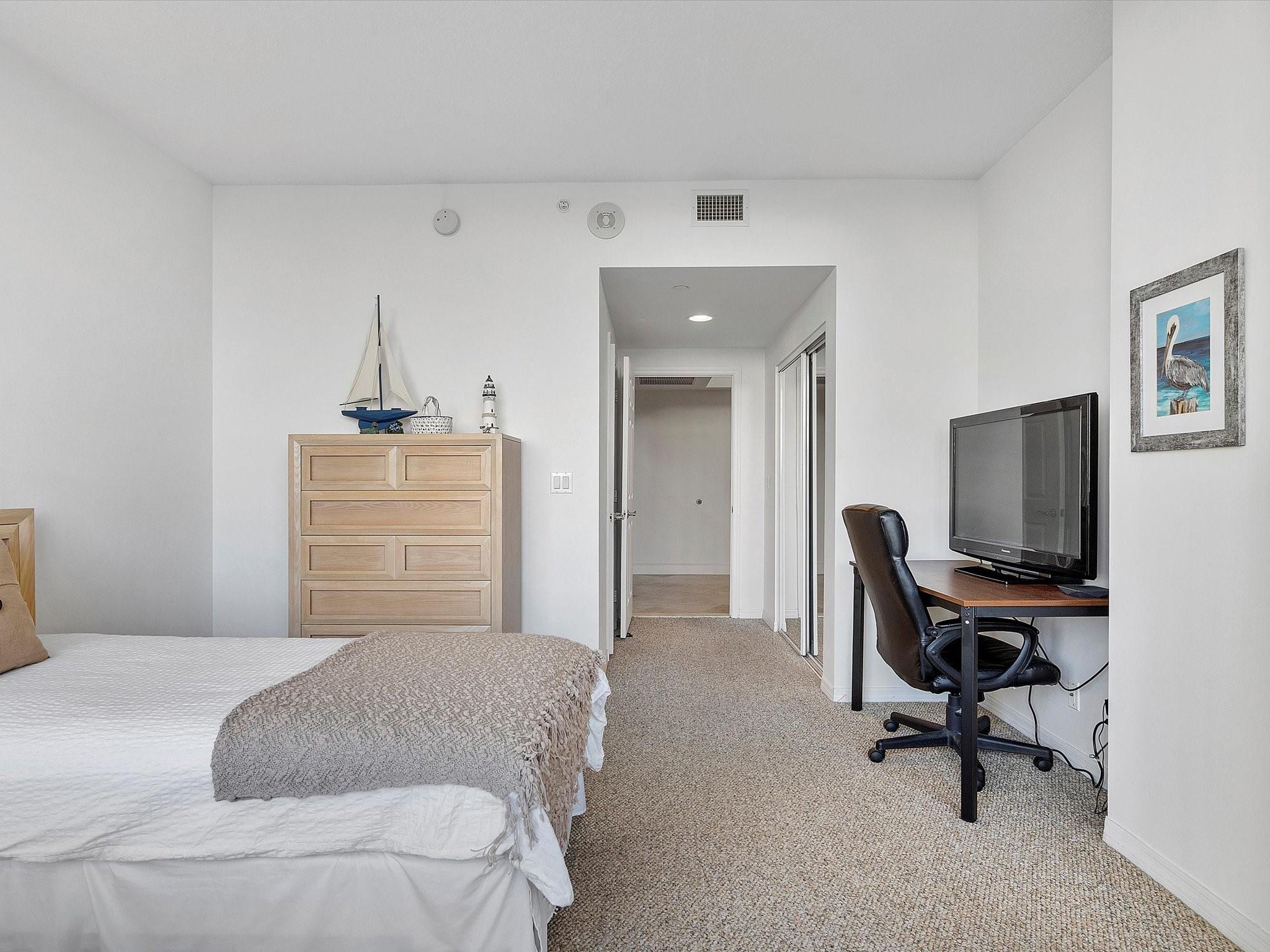 L'HERMITAGE II CONDO - Residential Lease