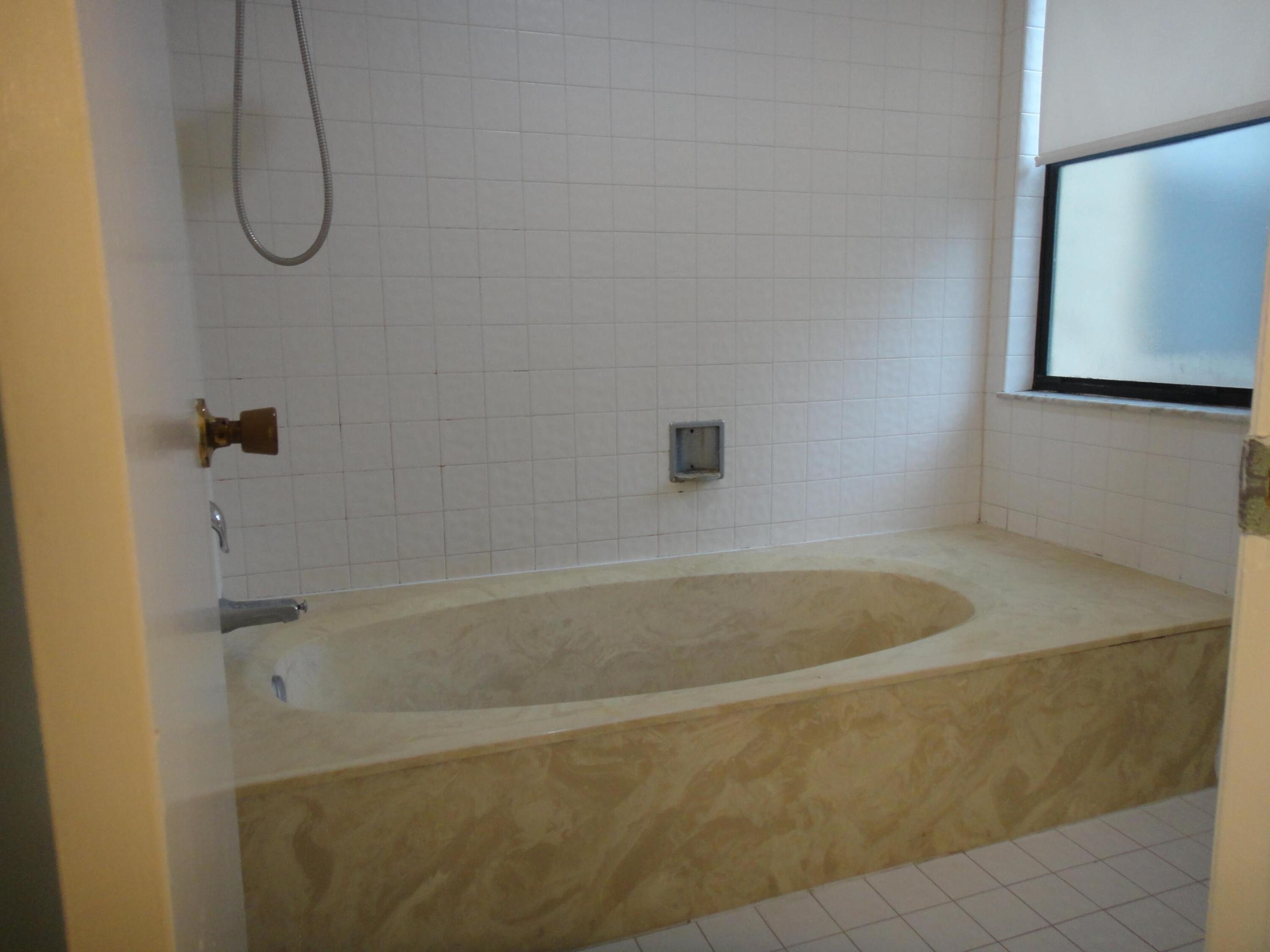 SHEFFIELD WOODS AT WELLINGTON CONDO - Residential