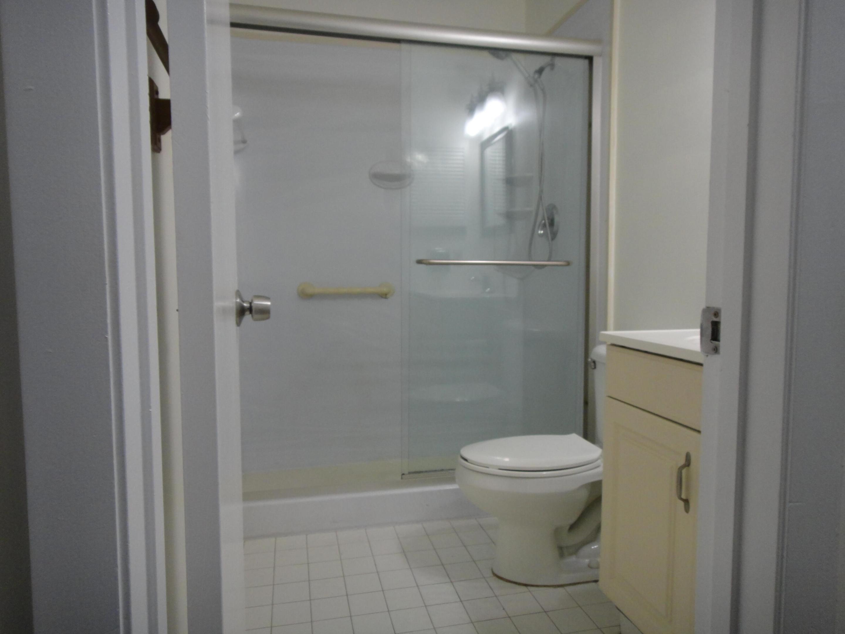 SHEFFIELD WOODS AT WELLINGTON CONDO - Residential