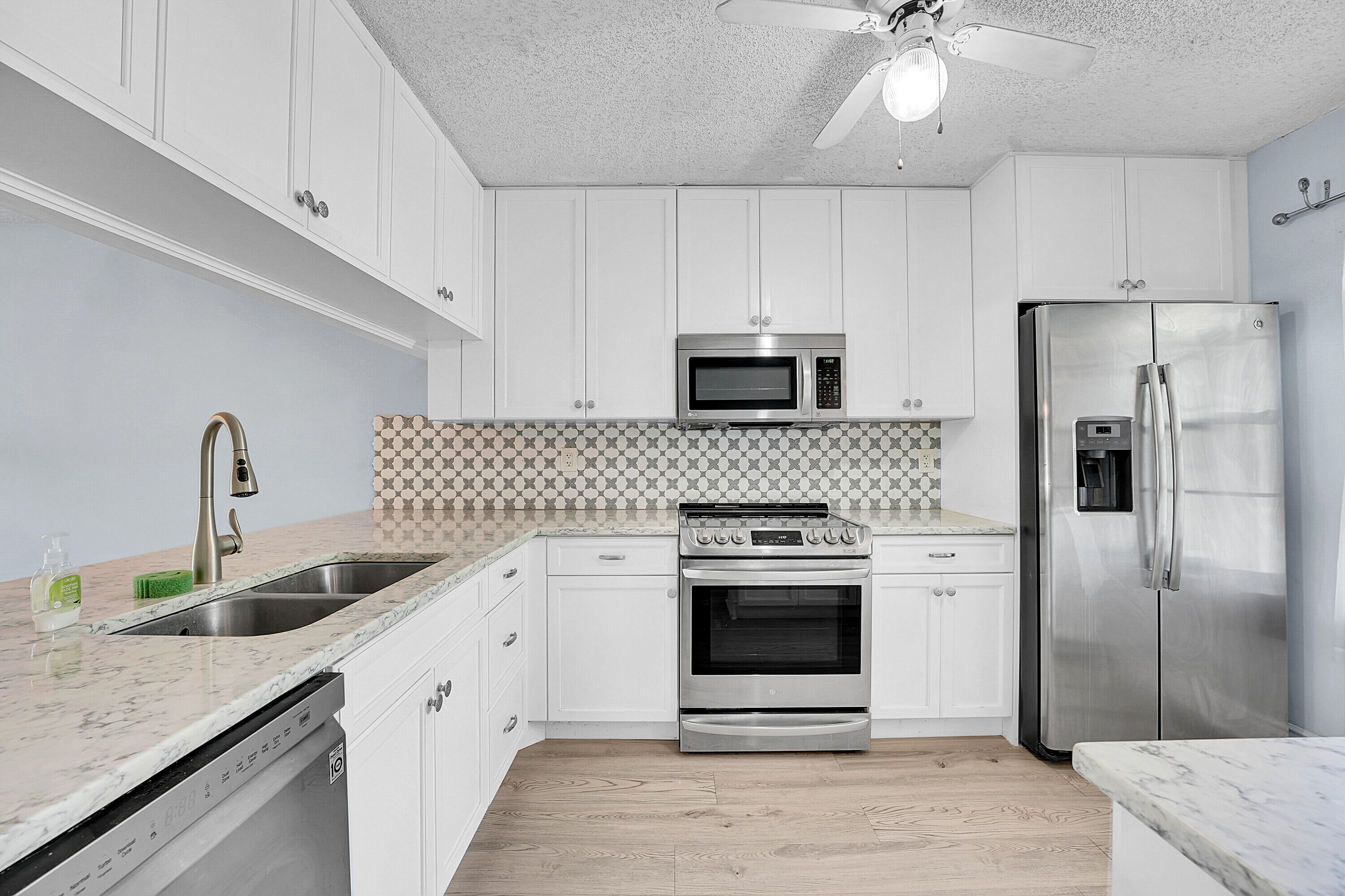 SABAL RIDGE CONDO - Residential