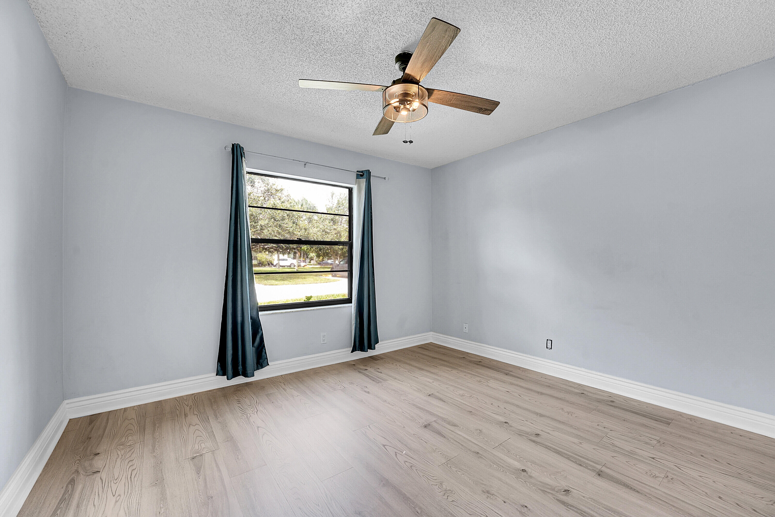 SABAL RIDGE CONDO - Residential
