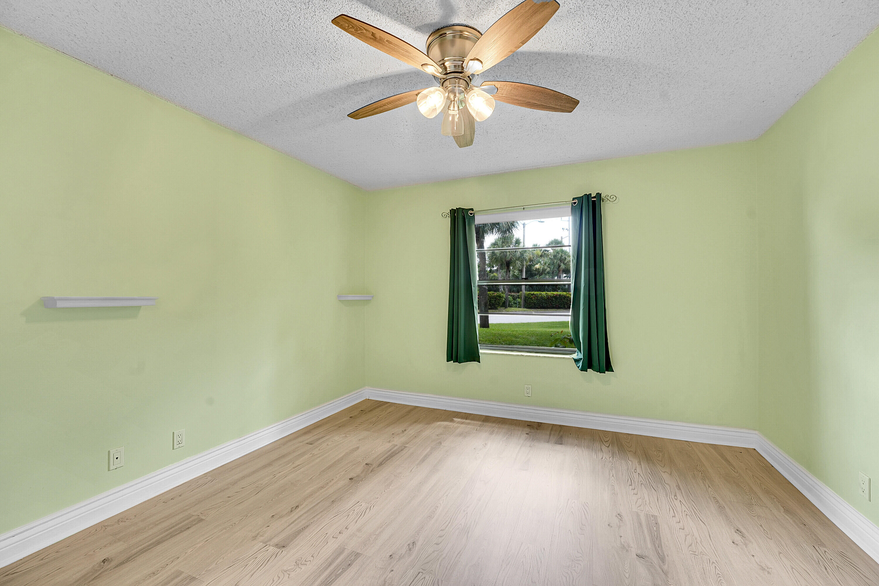 SABAL RIDGE CONDO - Residential