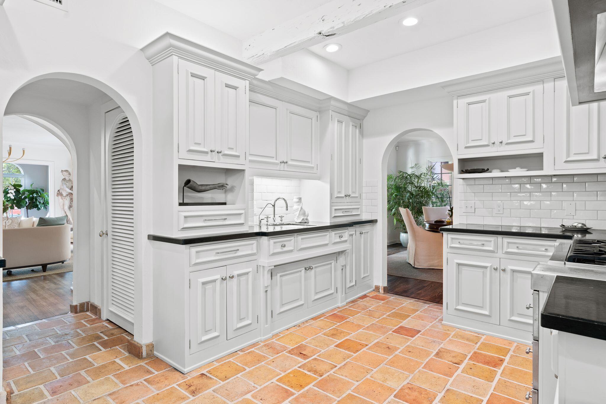 ROYAL PARK - Residential