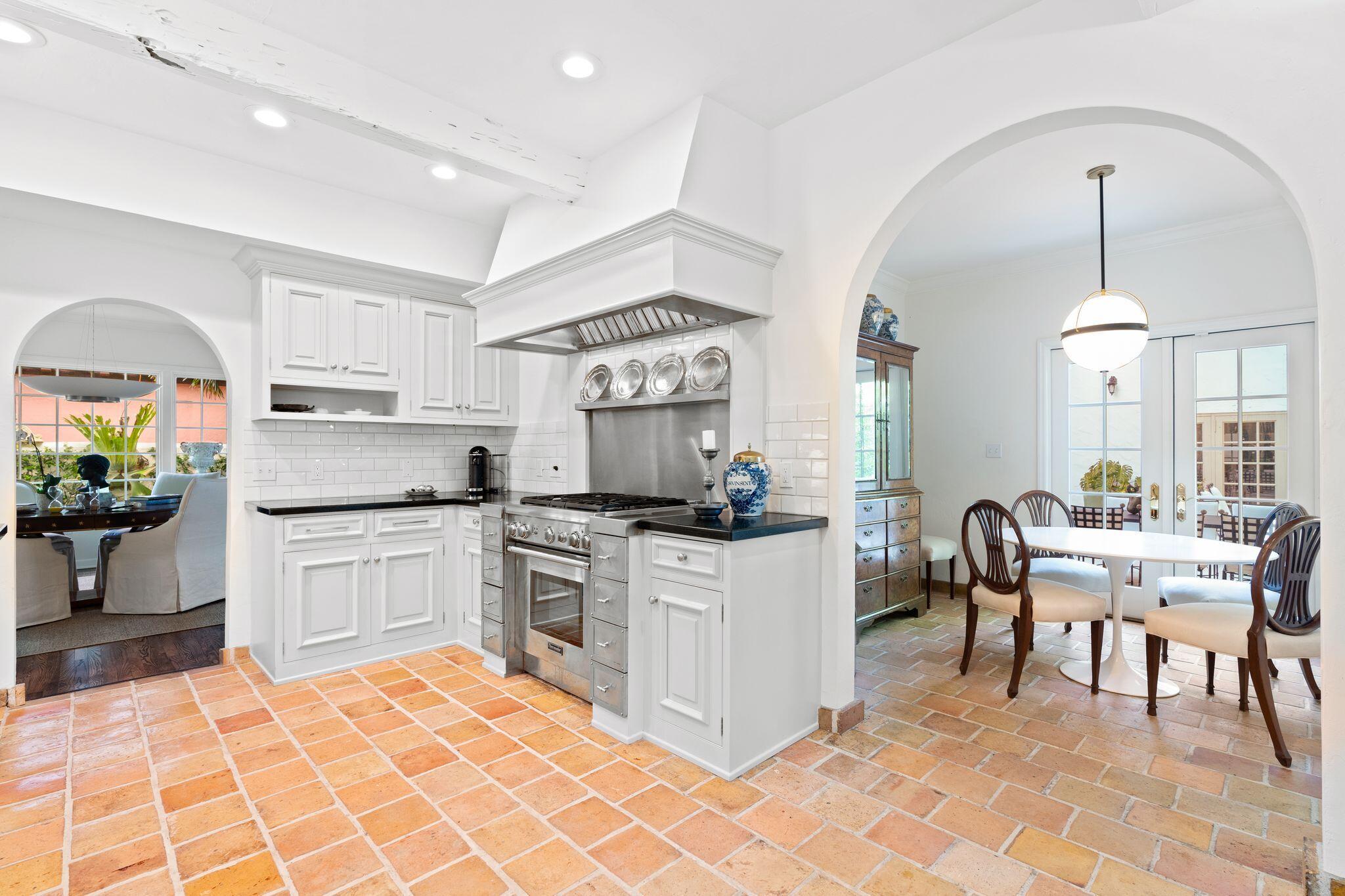 ROYAL PARK - Residential