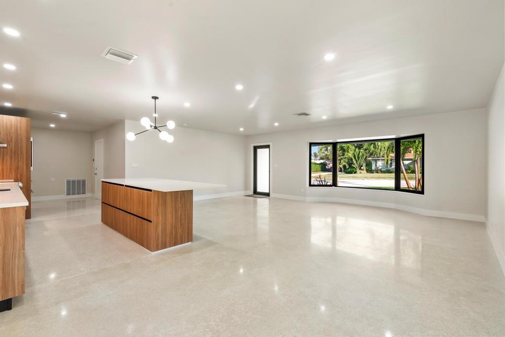 BOYNTON HEIGHTS - Residential Lease