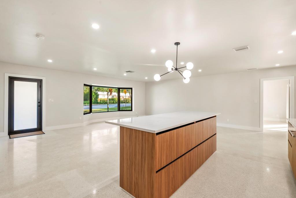 BOYNTON HEIGHTS - Residential Lease