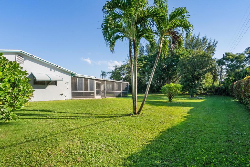 BOYNTON HEIGHTS - Residential Lease