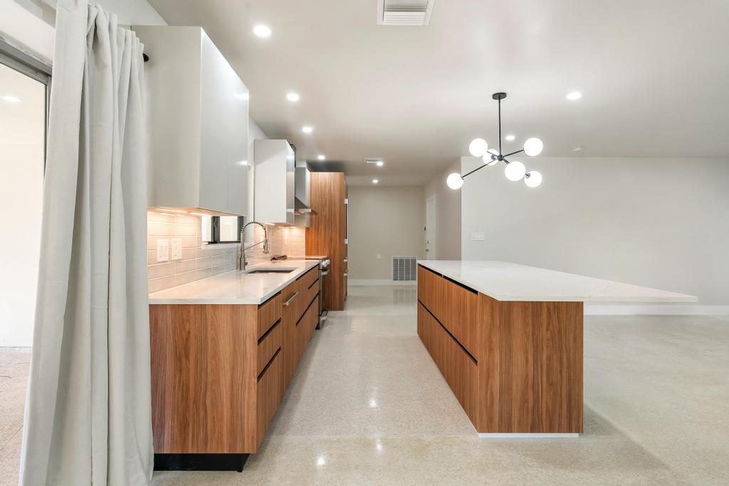 BOYNTON HEIGHTS - Residential Lease