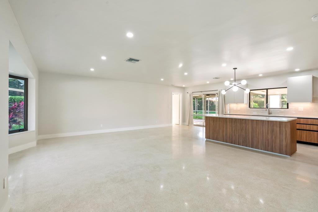 BOYNTON HEIGHTS - Residential Lease