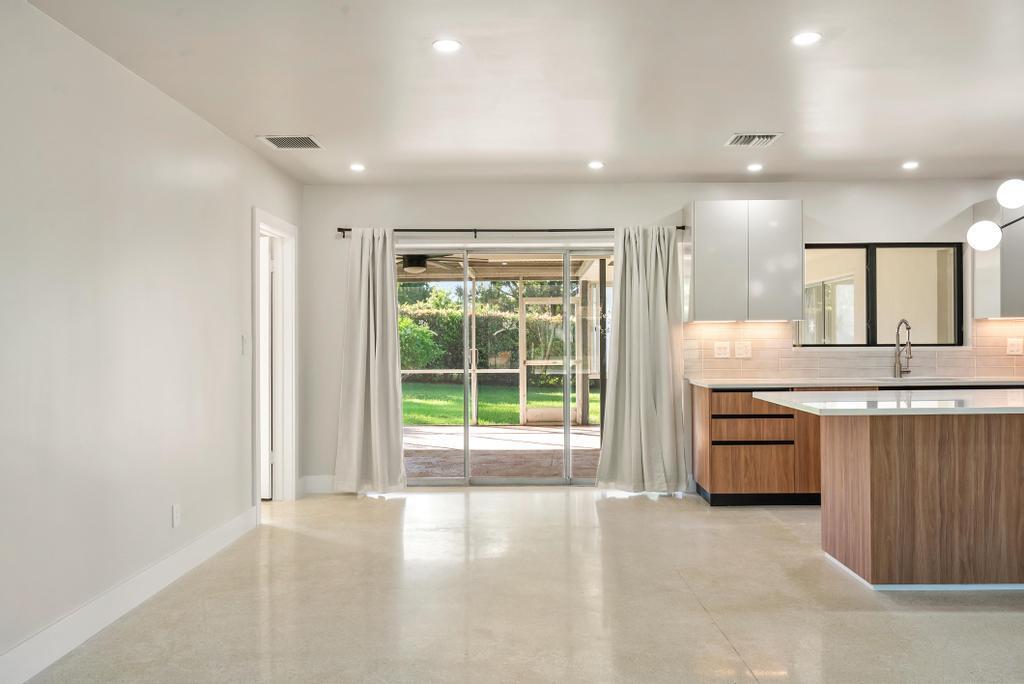 BOYNTON HEIGHTS - Residential Lease