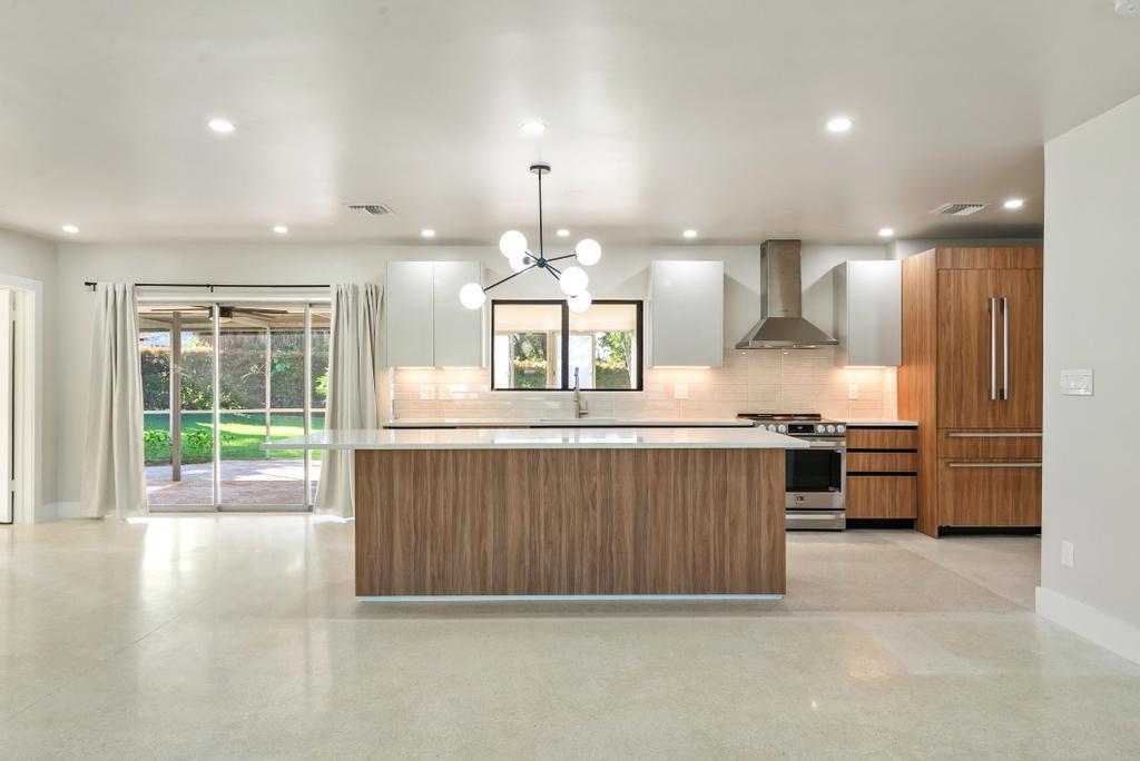 BOYNTON HEIGHTS - Residential Lease