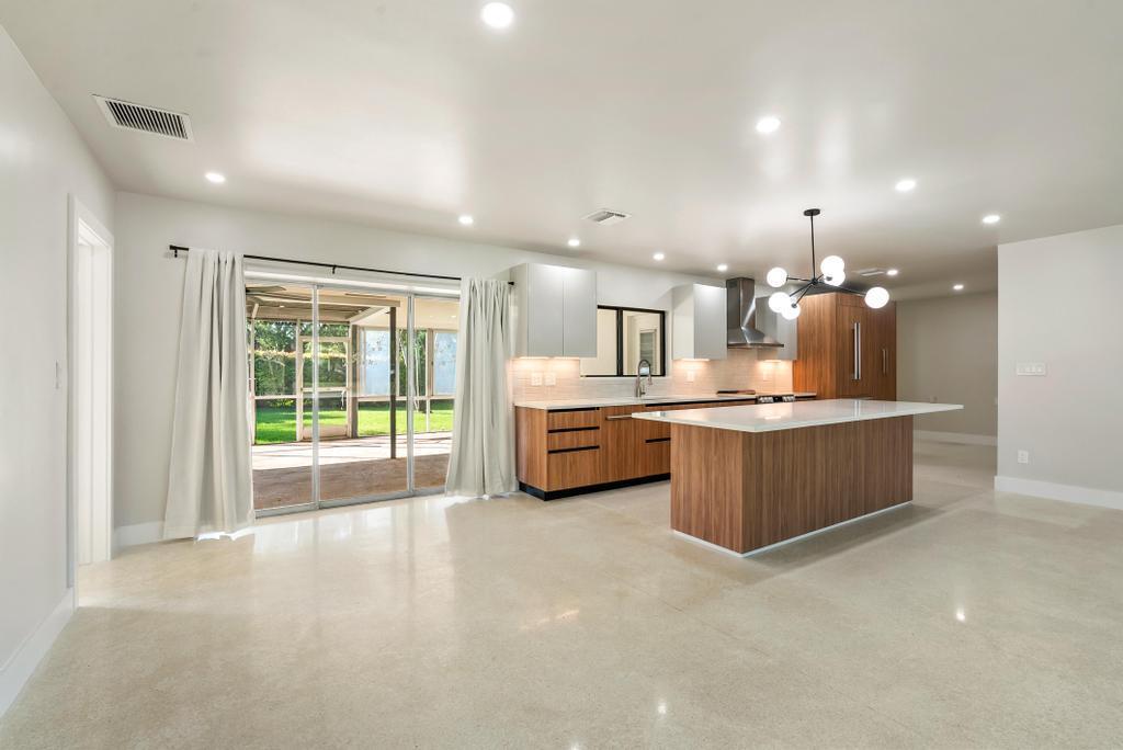 BOYNTON HEIGHTS - Residential Lease