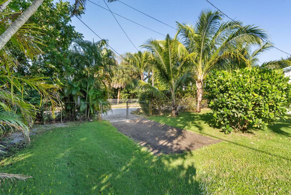 BOYNTON HEIGHTS - Residential Lease