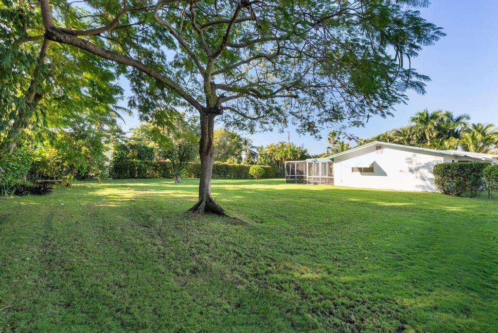 BOYNTON HEIGHTS - Residential Lease