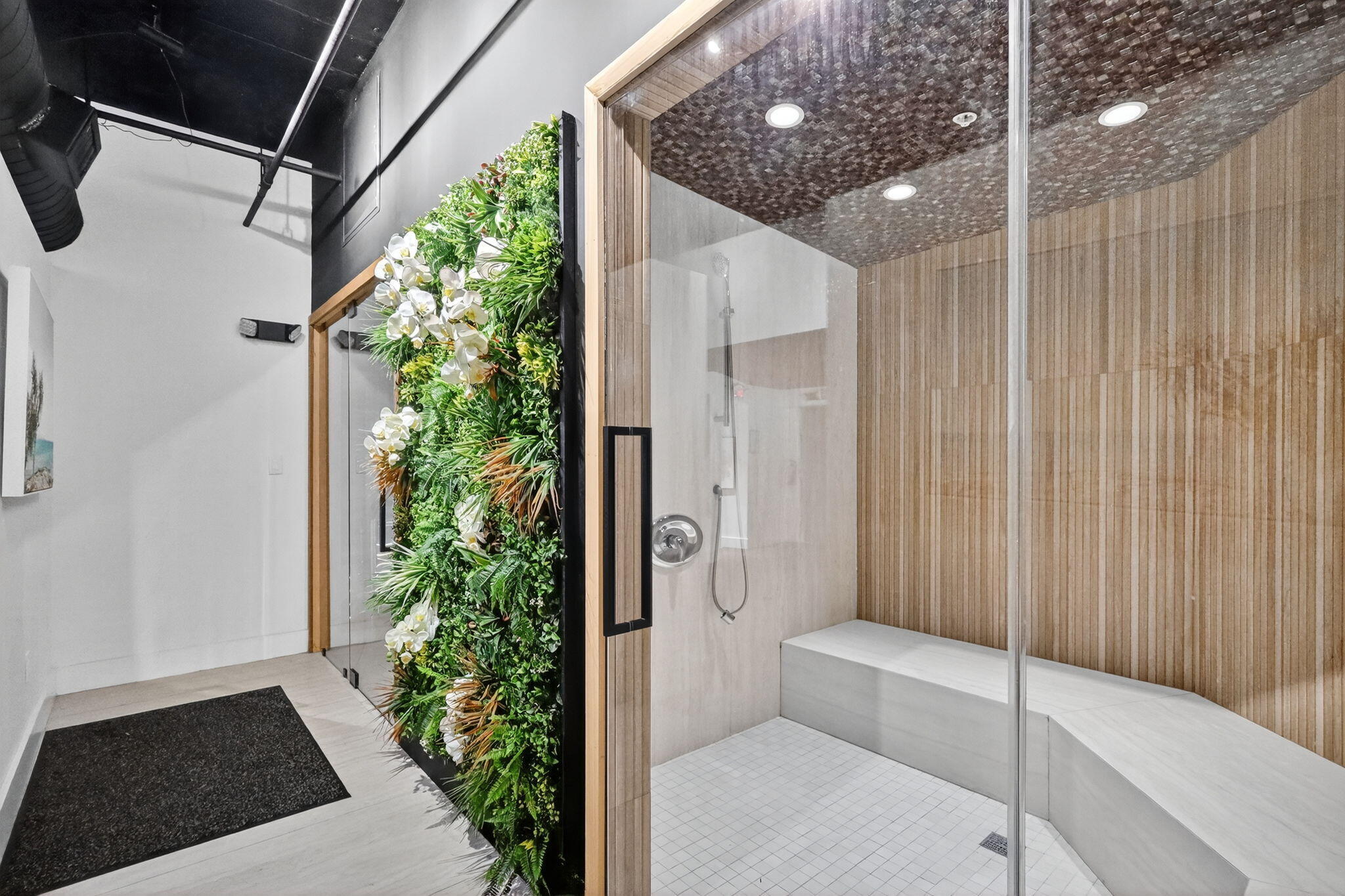 THE ALEXANDER CONDO - Residential