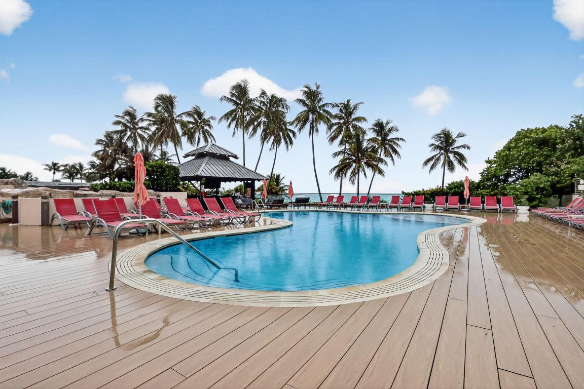 THE ALEXANDER CONDO - Residential