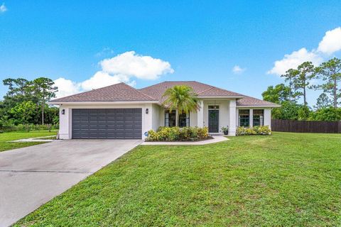 A home in Loxahatchee