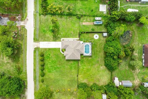 A home in Loxahatchee