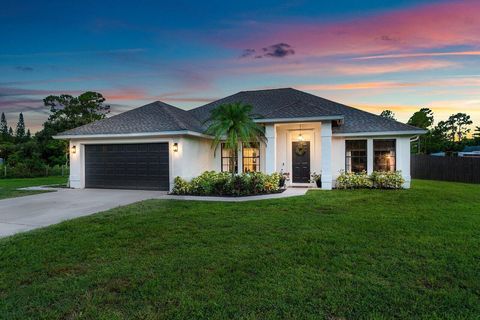 A home in Loxahatchee