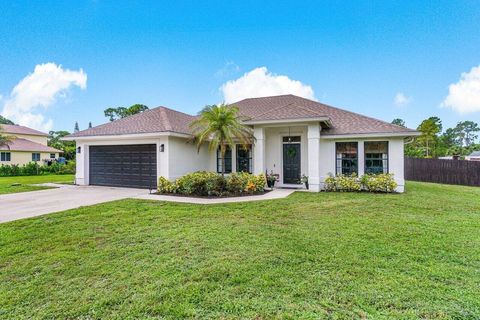 A home in Loxahatchee