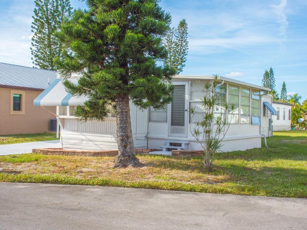 Spanish Lakes One - Residential