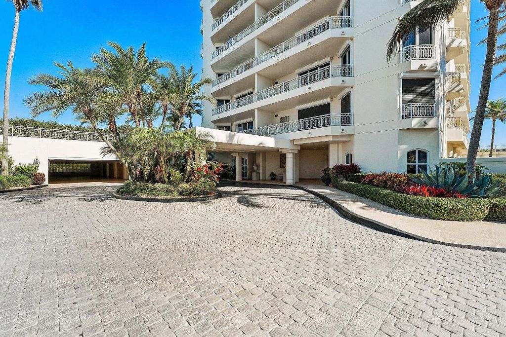 Photo of 19950 Beach Road #7s, Jupiter, FL 33469 (MLS # R11152809)